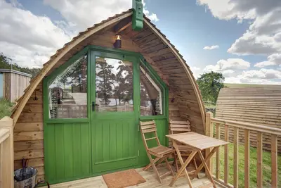 Image de Glamping côtier unique pour les familles.