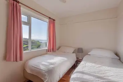 Image de Family holiday home a short walk from sandy surfing beach in North Cornwall