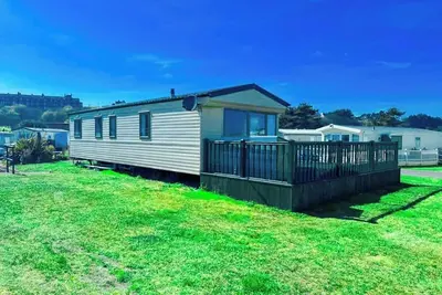 Image de Beachside Caravan Retreat in Lowestoft – Sleeps 6