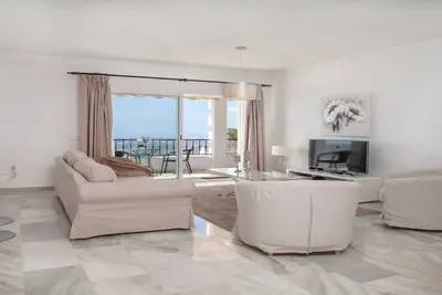 Image de This apartment is a 2 bedroom(s), 2 bathrooms, located in Mijas, Andalucía.