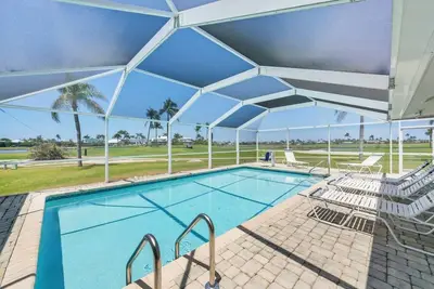 Image de Osprey Hideaway: Pet-Friendly Island Home w/ Pool!
