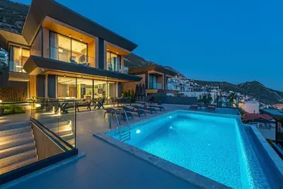 Image de Kalkan Da DENİZ Manzarali ÖZEL Havuzlu LÜKS VİLLA