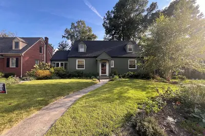 Image de Chic 3br Parkside w/ Office + Sunroom