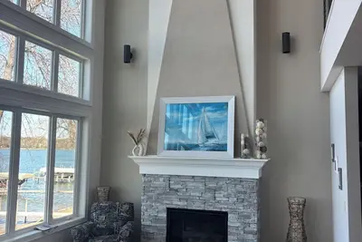 Image de 6-bedroom house on East Okobojiwith Ac, WiFi