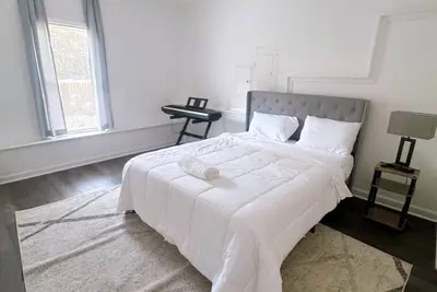Image de Spacious 3 Bedroom Suite in Peachtree Corners and Norcross, near Duluth