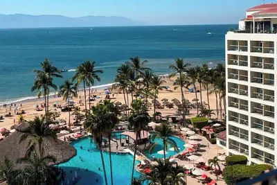 Image de Partial View, WiFi, Pool and Beach Access!