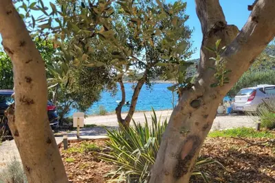 Image de Apartments Radacic - Two Bedroom Apartment With Terrace And Sea View (A2)