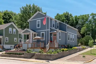 Image de Apartment Cottage walk to Grand Haven attractions