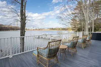 Image de New Home on Pigeon Lake with Lake Michigan Beach Access
