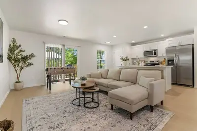 Image de Spartanburg Home w/Bbq, Fire Pit. Sleeps 8.