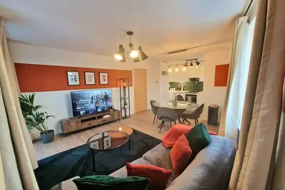 Image de Luxury Flat • 2 Bedrooms • Free Wi-Fi • Tv • Full Kitchen • 2 Bathrooms