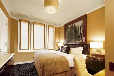 Image de 1 Queen Bed Room at The Algonquin Hotel Times Square, 2 Units, Onsite Dining