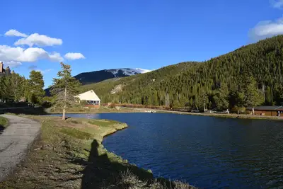 Image de Wake up next to the peaceful waters of Keystone Lake 2br/2ba Private Patio.