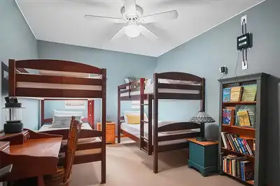 Image de Charming 7-bedroom farmhouse with Ac, WiFi in welcoming Honesdale