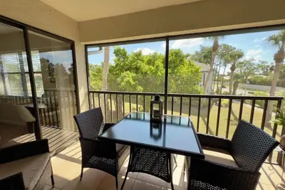 Image de Cd-near Beaches and Img, Pool, Tennis, Pickleball