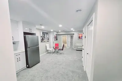 Image de Private, Cozy, Lux, Spacious One Bedroom Suite