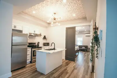 Image de Cozy & Stylish One-Bedroom Apartment Near Downtown Moncton