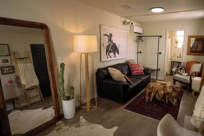 Image de Western Nook – Second-Floor of The Sonora House