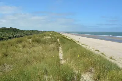Image de Peaceful Family Getaway w/Dining - nearby Local Attractions, Beach Escape