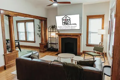 Image de The Sandstone - Monthly Retreat in Heart of Kansas City
