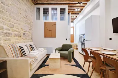 Image de Les Halles - Grands Boulevards Stylish 2br - 6p