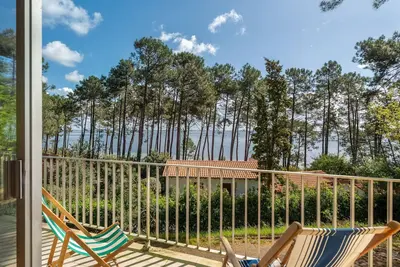 Image de Grande Villa 14 Pers - Vue Imprenable sur Lac - Tranquillité à Biscarrosse