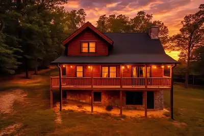 Image de New 7 Private Acre Mtn Getaway|Gorgeous Views, Near Cades Cove - Camp Black Bear