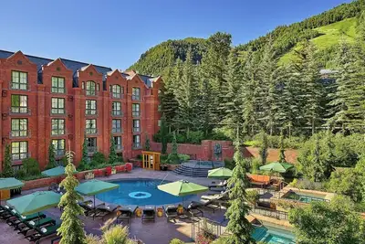 Image de Luxury 3br Residence at the St Regis Residence Club in Downtown Aspen