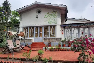 Image de Maplewood Cottage, Ooty by Ebony Stays | Luxury 6bhk with Lawn & Mountain Views