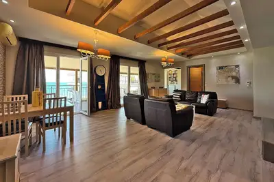SkyView Paralia, Apartment with View and Balcony