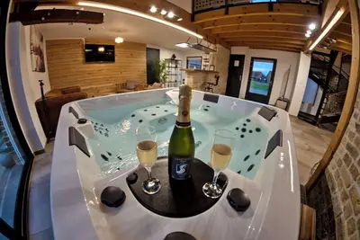 Image de Loft Terre jacuzzi et sauna privatif Gravelines