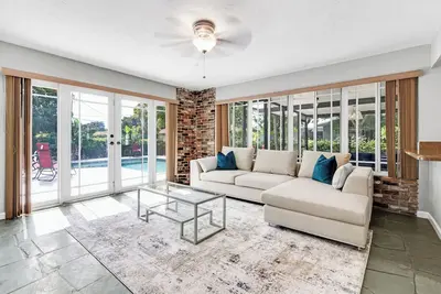 Image de Spacious 5br/2ba Home in Fl with Pool!