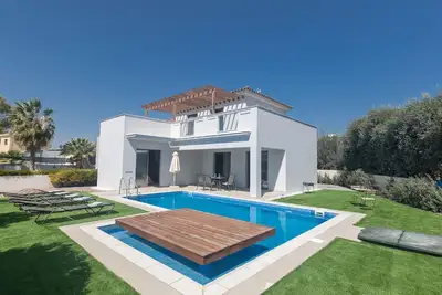 Image de Maison de vacances Ayia Napa pour 1 - 6 personnes avec 3 chambres à coucher - Maison de vacances