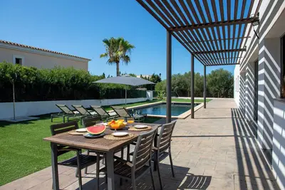 Image de Luxury villa by the sea Minimum 32 days