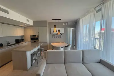 Image de Cozy 3 Bdrm At Hyde Beach House, Infinity pool, Tennis, Gym & Beach Service