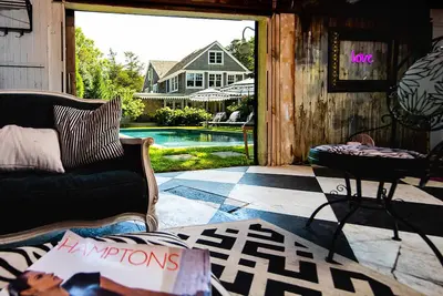 Image de Modern Fairytale East Hamptons 6 Bedroom Home