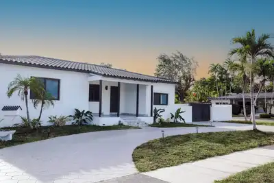 Image de Miami Freedom Park Oasis by Hs with Swimming Pool, Ac, WiFi, Pool Table