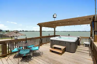 Image de Sunset Cove ~ Amazing Waterfront Oasis “Includes kayaks”