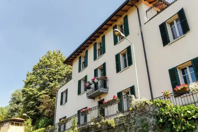 Image de Apartment in villa on Lake Como, beautiful views, terraces and garden