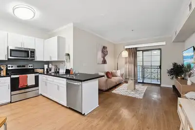 Image de Best getaway in Santa Monica w/Gym, Pool, Free Parking