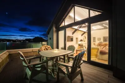 A holiday cottage that sleeps 4 guests in 2 bedrooms