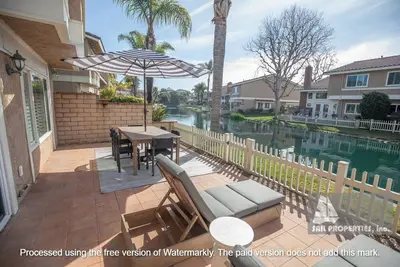 Image de Lovely Seaside Village Townhome Steps To The Beach!