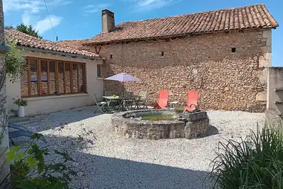 Image de Peaceful Unique Gite In The Countryside\n\n Javerlhac-et-la-Chapelle-Saint-Robert