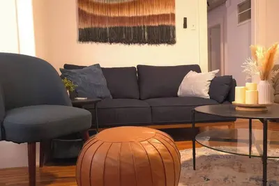 Spacious & Clean 3br Apt near Clark University