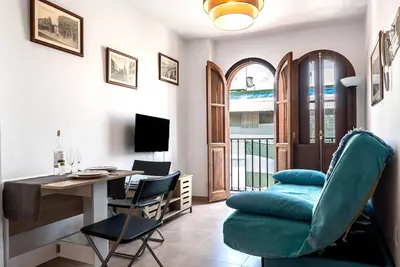 Image de Appartement 'Alameda De Hercules Sevilla' avec balcon, Wi-Fi et climatisation