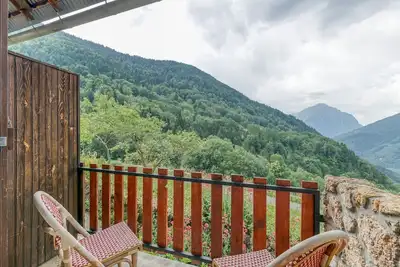 Image de Chambre 'Chambre 3' avec vue sur les montagnes et balcon