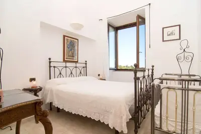 Image de Belle maison de vacances privée avec Wifi, Tv, patio, vue panoramique et parking