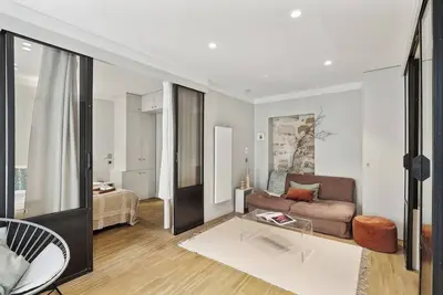 Image de BnBNook - Elegant 2br in the Heart of Le Marais