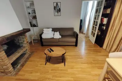 Image de BnBNook - Chic 1br - Champ de Mars and Eiffel Tower