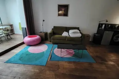 BnBNook - Modern Studio for 4 by Pompidou and Louvre